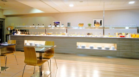 Desayuno buffet ELE Enara Boutique Hotel Valladolid